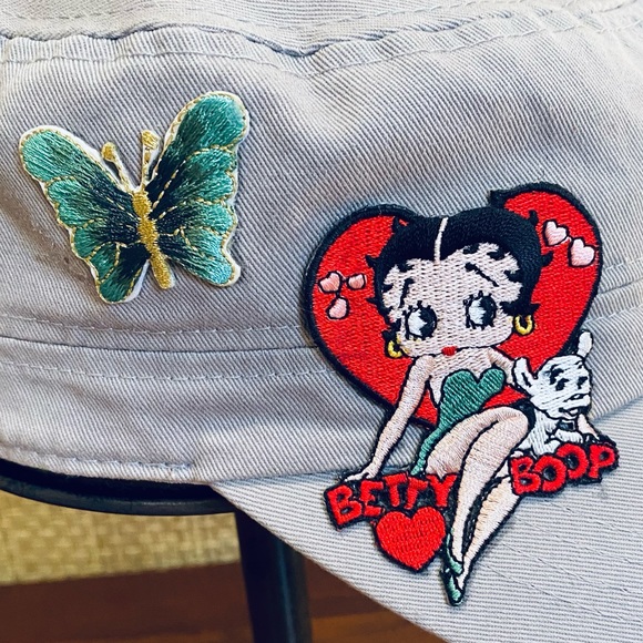 🌟2xHP🌟NWOT Betty Boop Adjustable Gray Cotton Twill Cadet Hat - Picture 4 of 14